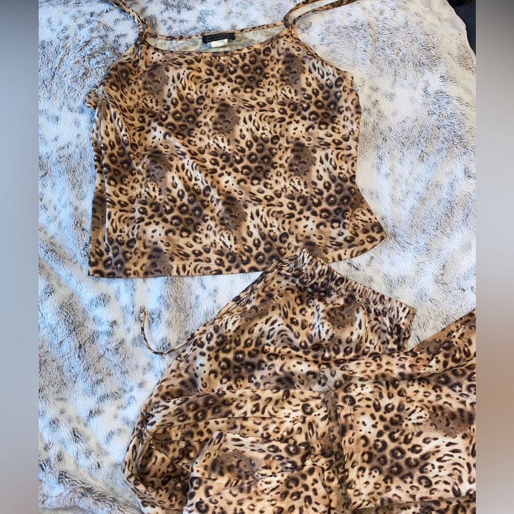 Cheetah print, sleeping set